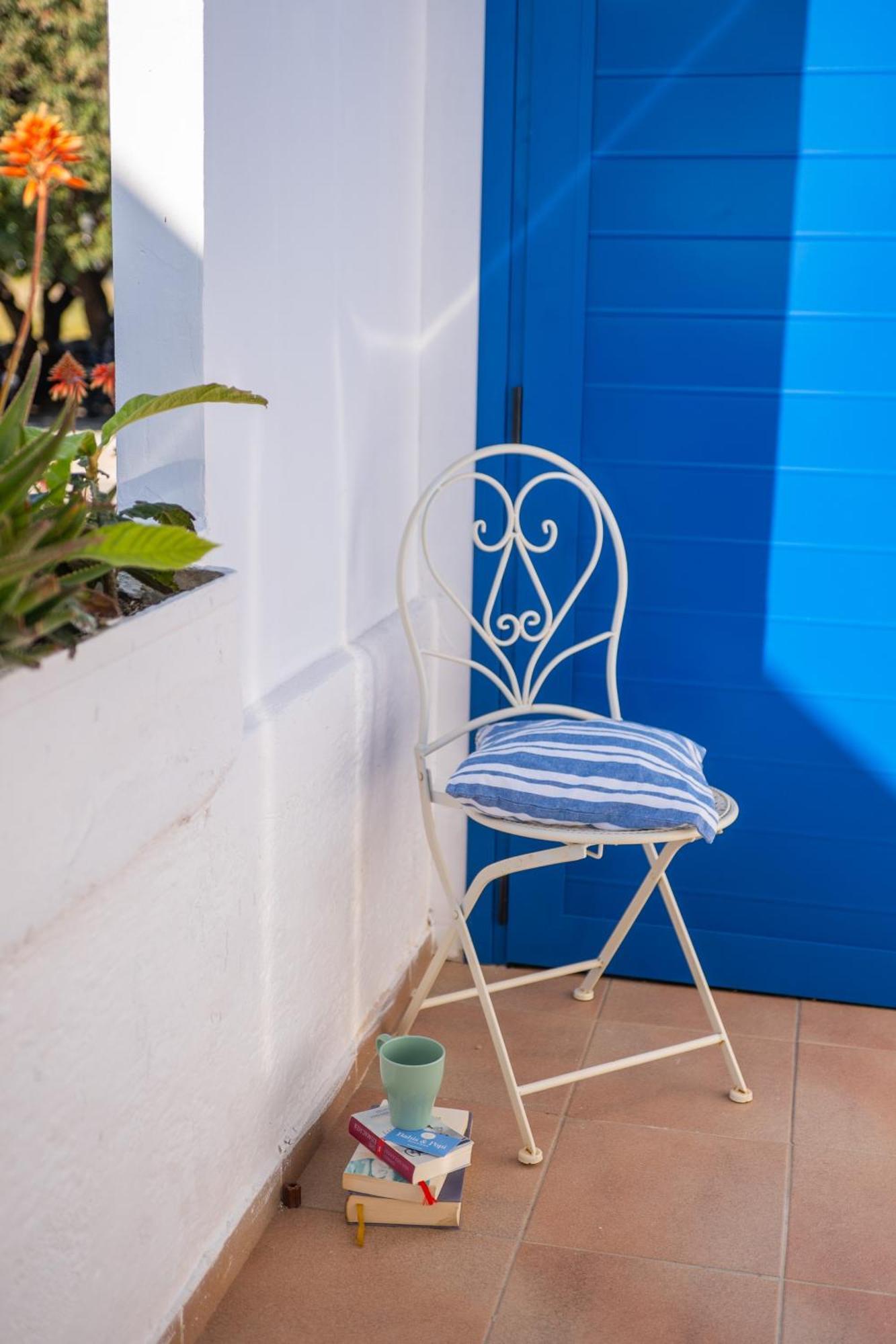 Babis & Popi Rooms And Studios Frangokastello Exterior foto